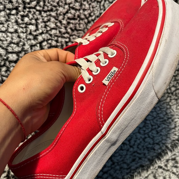 Vans - Picture 4 of 6